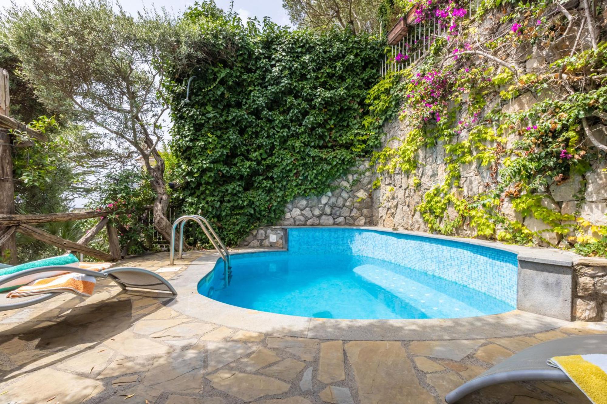 Villa Rita Apartments ماسّا لوبْرينسِ المظهر الخارجي الصورة