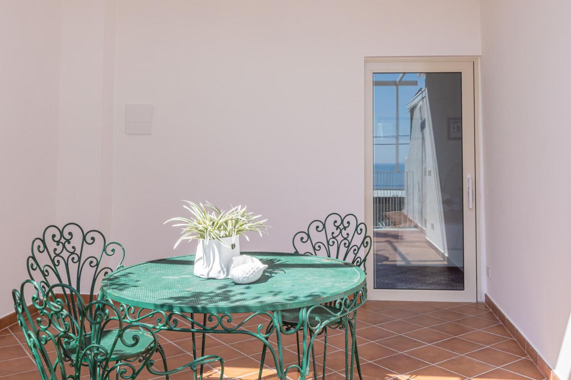 Villa Rita Apartments ماسّا لوبْرينسِ المظهر الخارجي الصورة